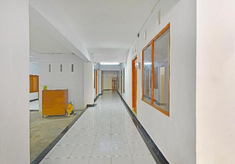 Hotel Oyo 90967 Soka Asri Guest House