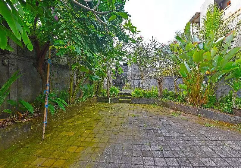 ホテル Oyo 90967 Soka Asri Guest House