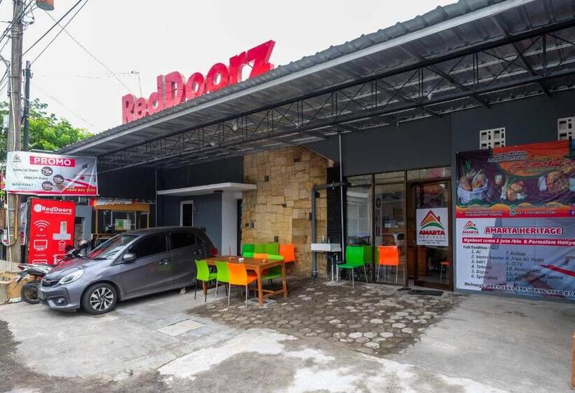 Hotell Reddoorz Hostel Near Lawang Sewu Semarang