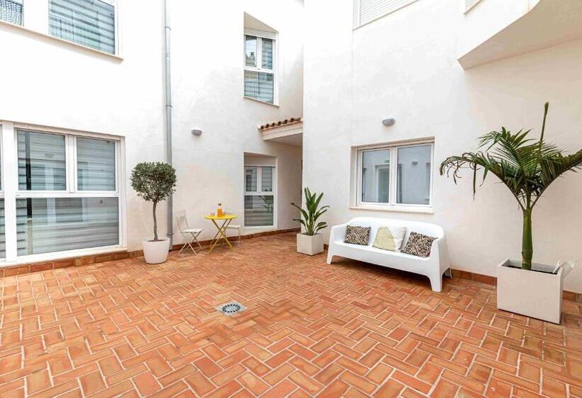 Отель Residencia Demar