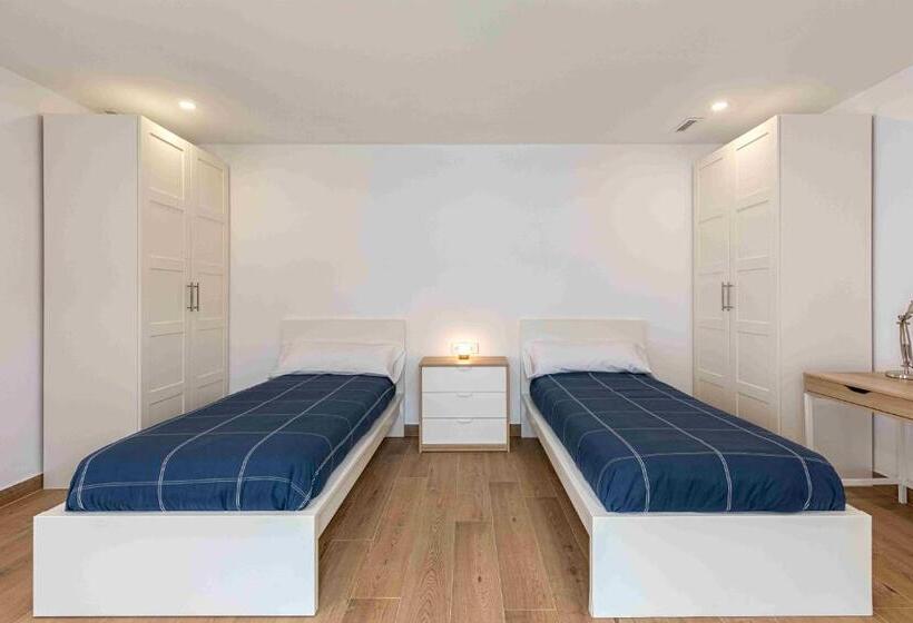 Отель Residencia Demar