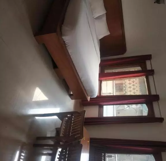 Hotelli Surya Regency Premium 3 Km Before Mall Road Kasauli