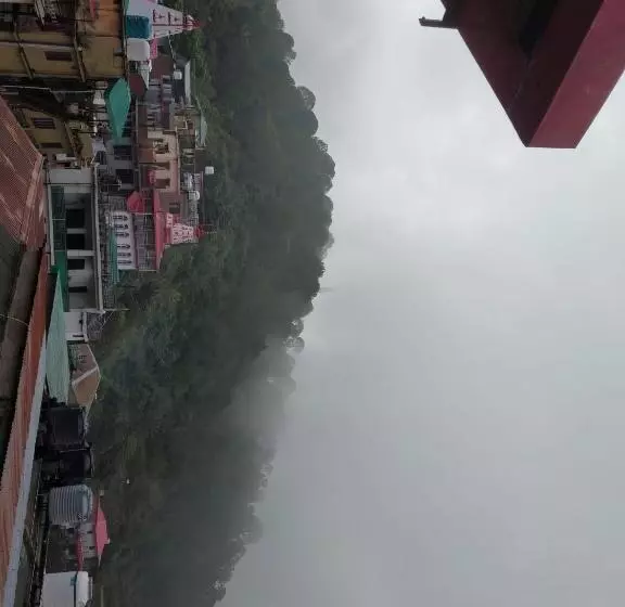 Hotelli Surya Regency Premium 3 Km Before Mall Road Kasauli
