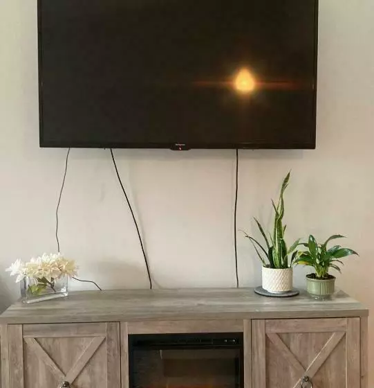 Lovely Condo On Golf Course With Country Club