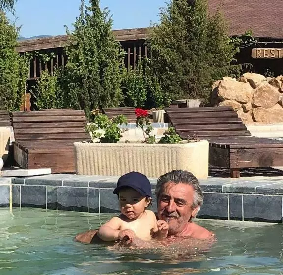 Pensiunea Belvedere Yachtclub Berzasca