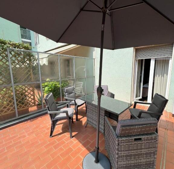 تختخواب و صبحانه Bergamoincity