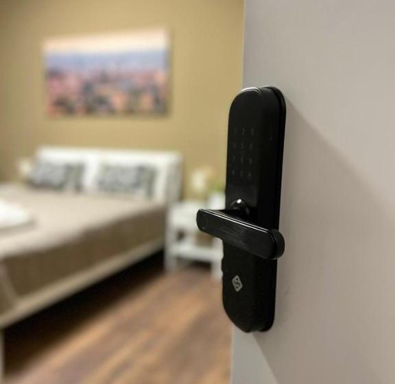 تختخواب و صبحانه Bergamoincity