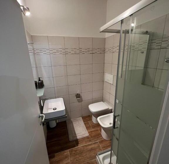 تختخواب و صبحانه Bergamoincity