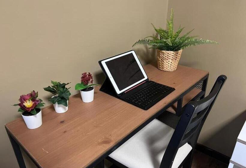 تختخواب و صبحانه Bergamoincity