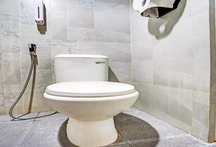 ホテル Capital O 90888 Bintang Diponggo Residence
