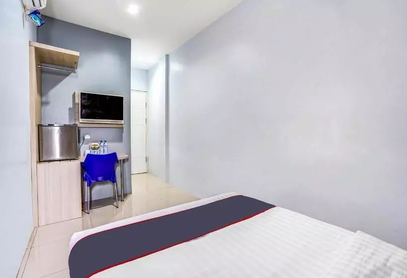 ホテル Capital O 90888 Bintang Diponggo Residence