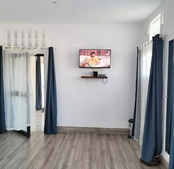 هتل Le Majestic Toamasina