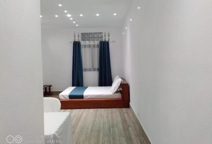 هتل Le Majestic Toamasina