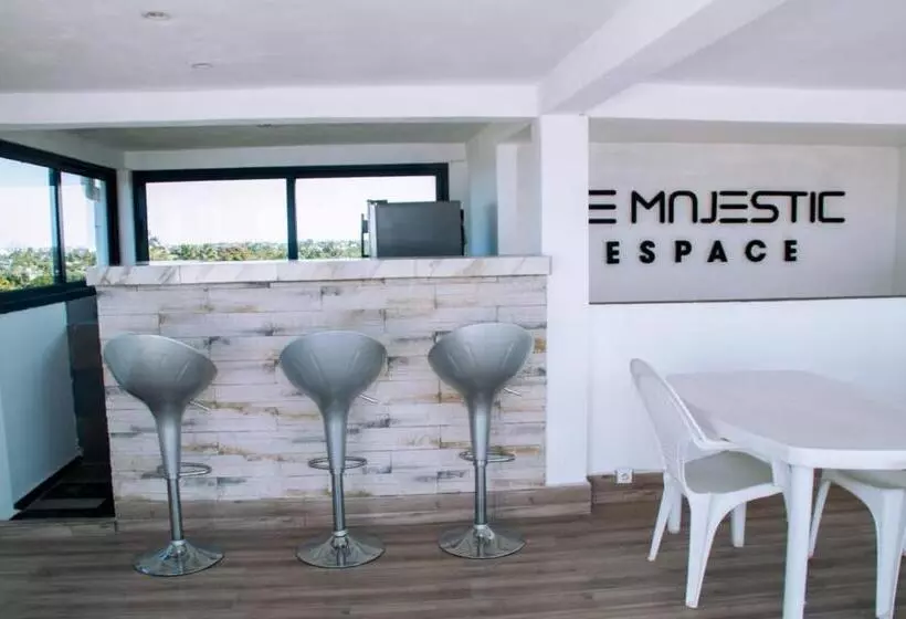 هتل Le Majestic Toamasina