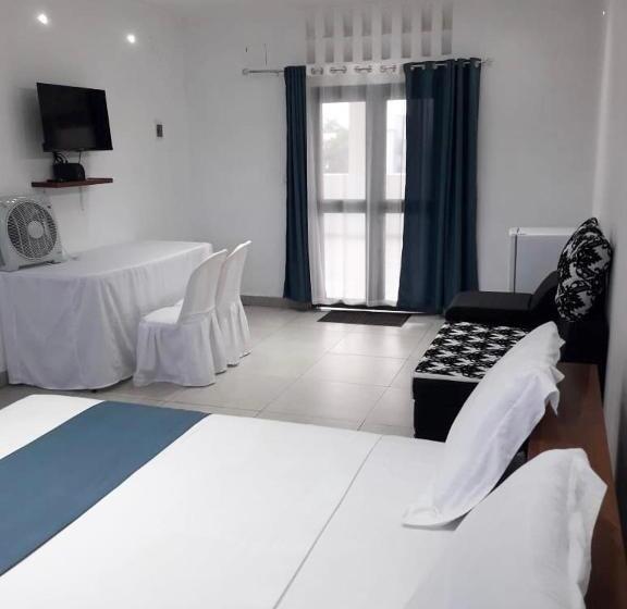 هتل Le Majestic Toamasina