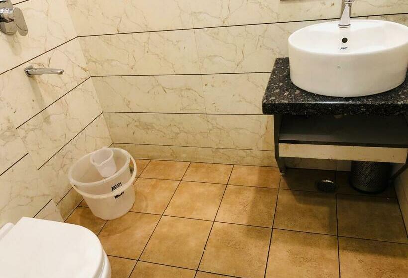 Отель Motimahal Inn