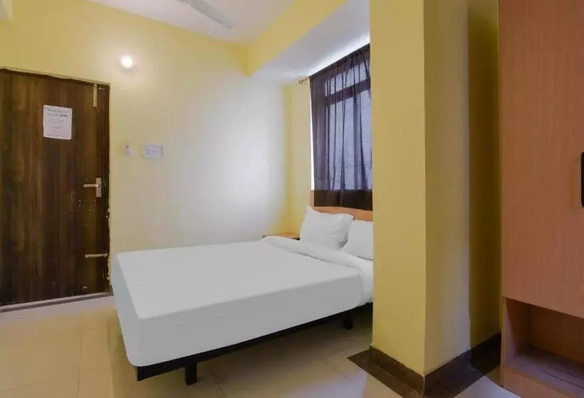 ホテル Oyo 86458 Maya Palace