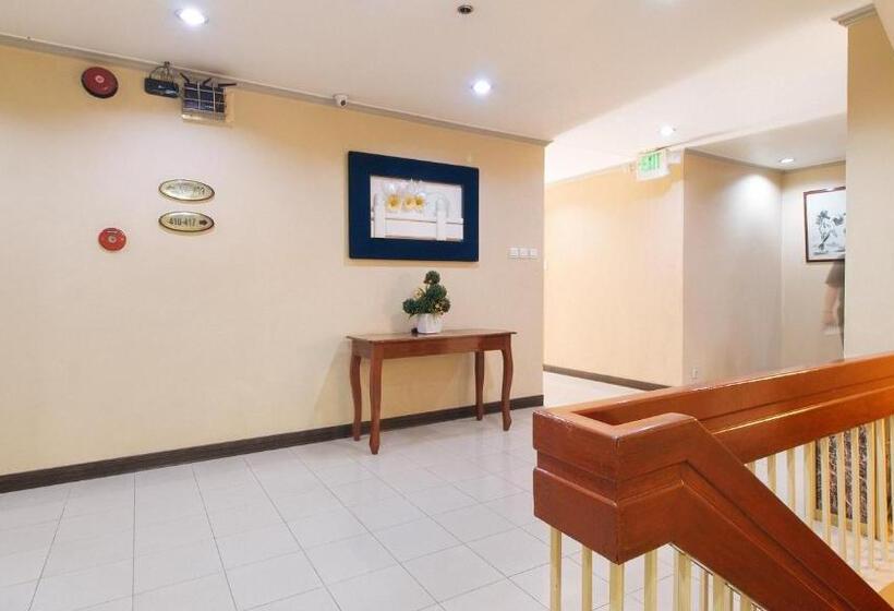 Peace Hotel By Reddoorz