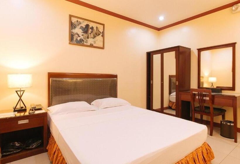 Peace Hotel By Reddoorz