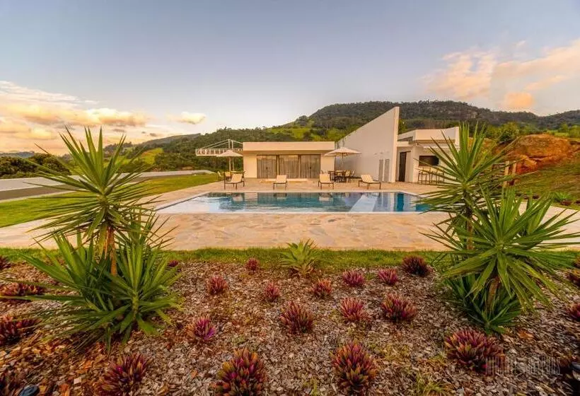 ホテル Pousada Mirante Dos Adelphos