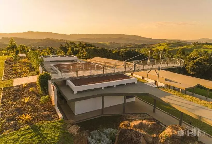 ホテル Pousada Mirante Dos Adelphos