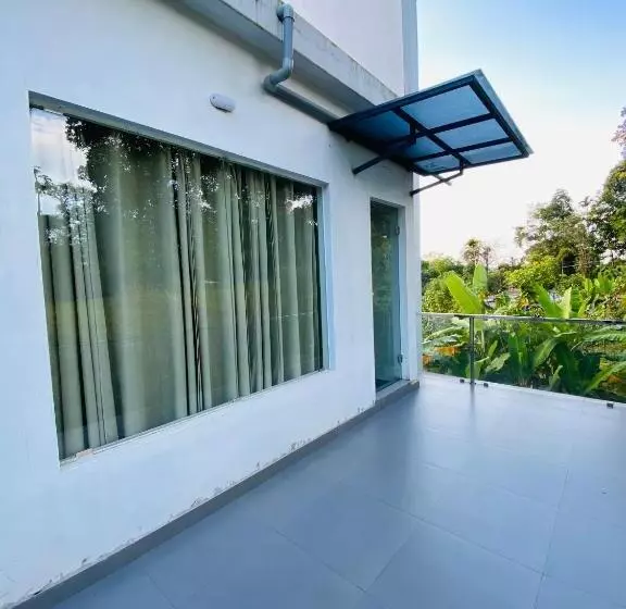 ホテル Satra Wayanad