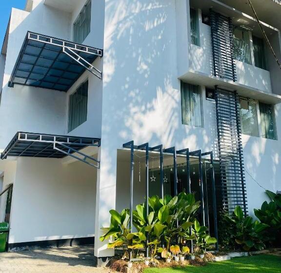 בית מלון כפרי Satra Wayanad