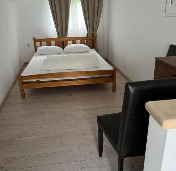 بنسيون Casa Dintre Brazi Hunedoara