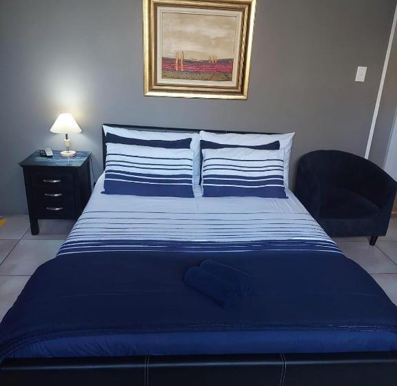 ペンション Garrett B&b