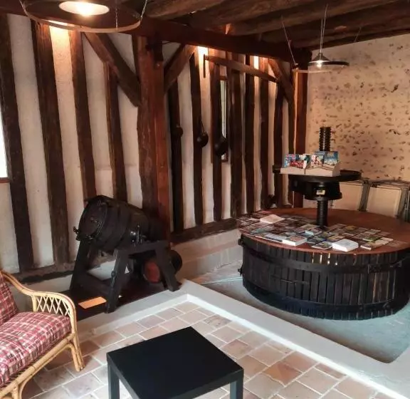 Majatalo La Maison Genevier   Chambre Doréline