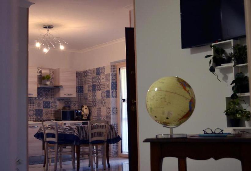 פנסיון Midway House Italy