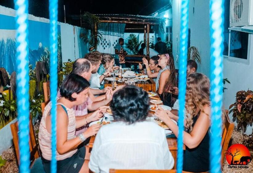 Pensionat Tamu House Pajé Beach