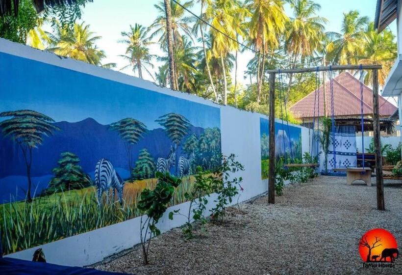 Pensionat Tamu House Pajé Beach