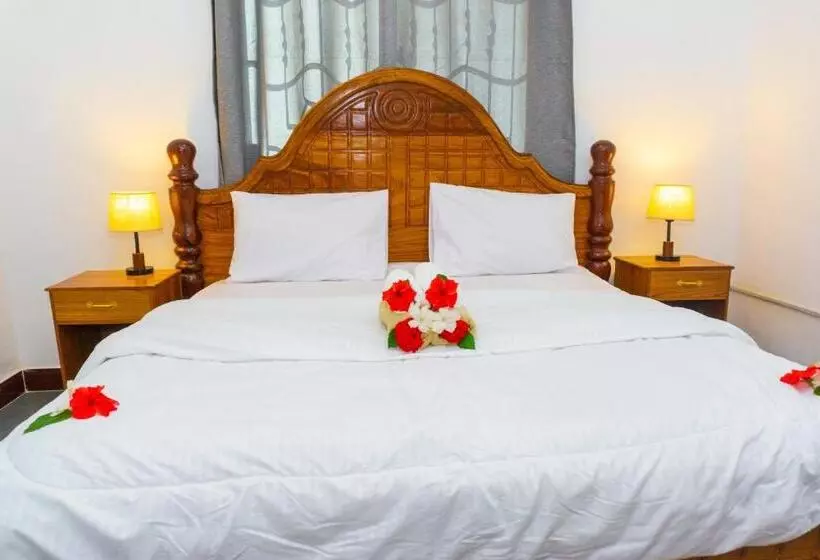 ペンション Tamu House Pajé Beach