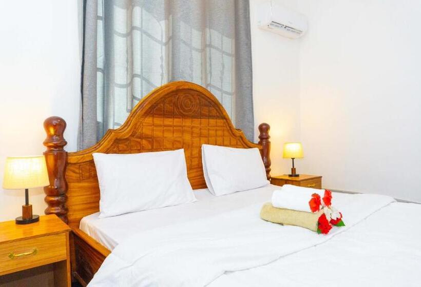 Pensionat Tamu House Pajé Beach