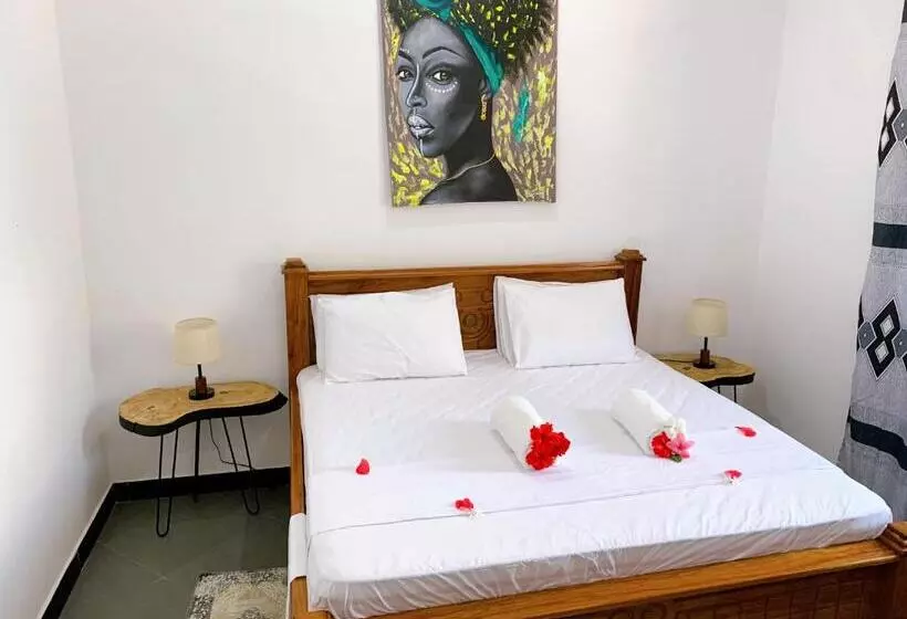 ペンション Tamu House Pajé Beach