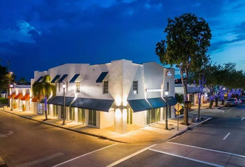 Retkeilymaja Sunset Inn South Miami