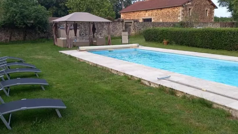 ベッドアンドブレックファースト Chambres D Hôtes La Babinerie