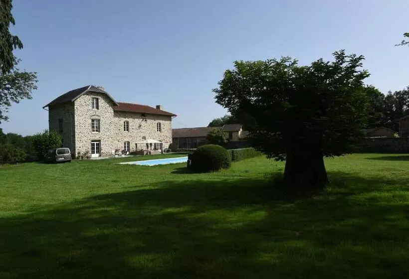 ベッドアンドブレックファースト Chambres D Hôtes La Babinerie
