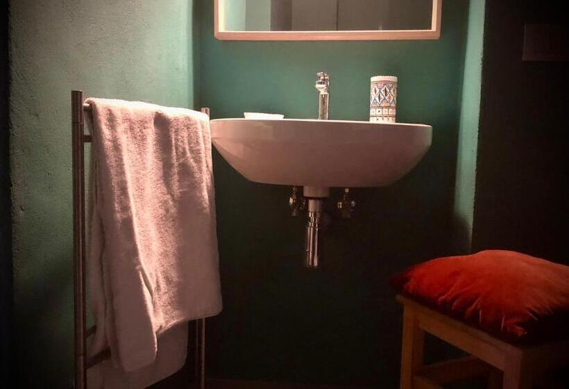 تختخواب و صبحانه Le Macine Del Perino