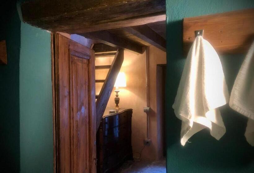 تختخواب و صبحانه Le Macine Del Perino