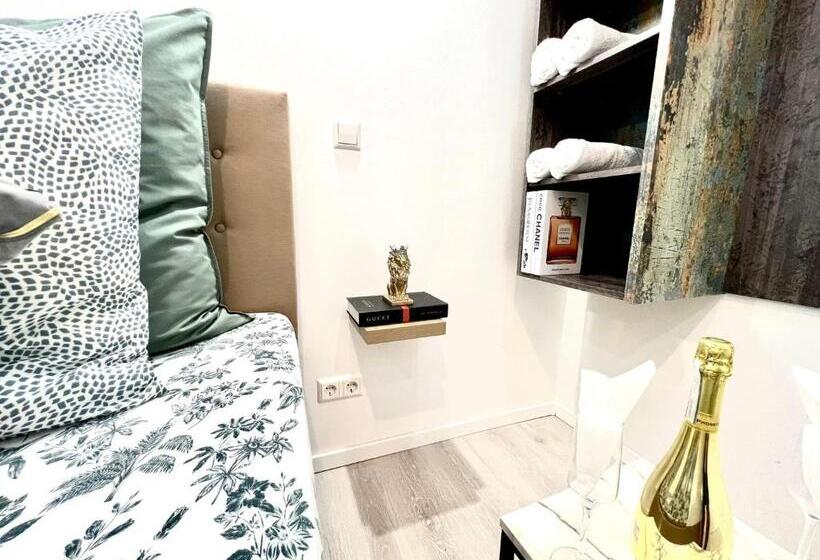 Aamiaismajoitus (B&B) Living Solution 24 Karlsruhe