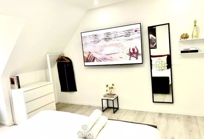 تختخواب و صبحانه Living Solution 24 Karlsruhe