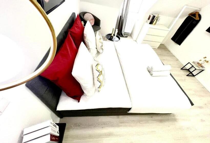 Aamiaismajoitus (B&B) Living Solution 24 Karlsruhe