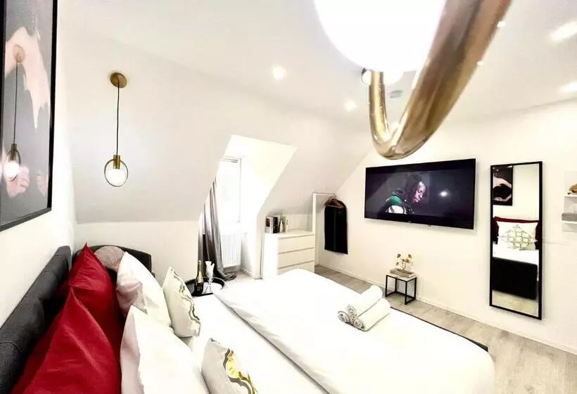 تختخواب و صبحانه Living Solution 24 Karlsruhe