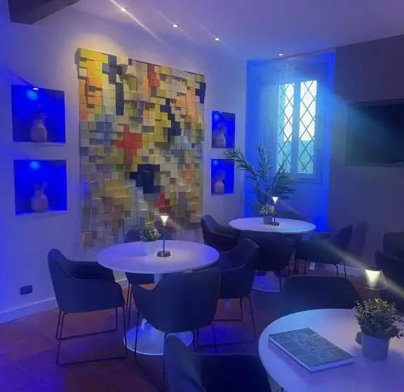 Hotelli Albergo Ligabue