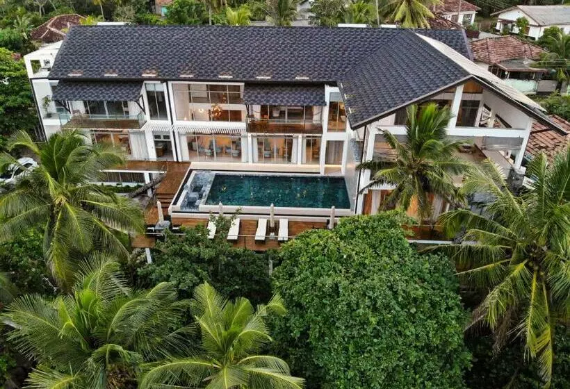 Hotelli Beacon By The Bay Villas And Suites By The Clarks