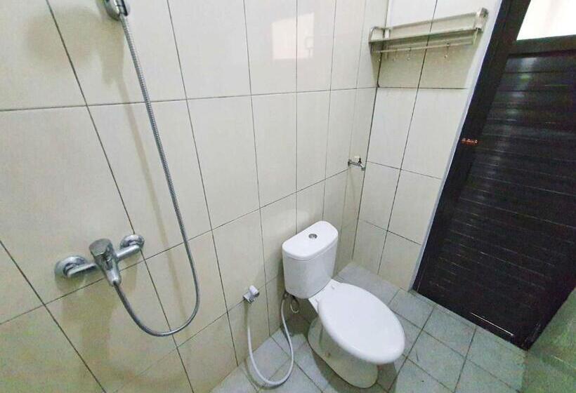 Hotel Griya Shinta Syariah Solo Mitra Reddoorz