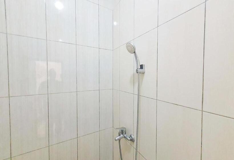 Hotel Griya Shinta Syariah Solo Mitra Reddoorz