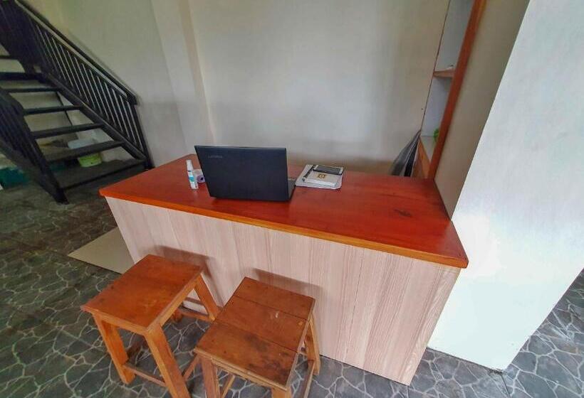 Hotel Griya Shinta Syariah Solo Mitra Reddoorz